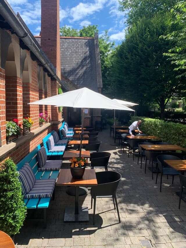 Отель Schoolhouse Hotel Дублин-15